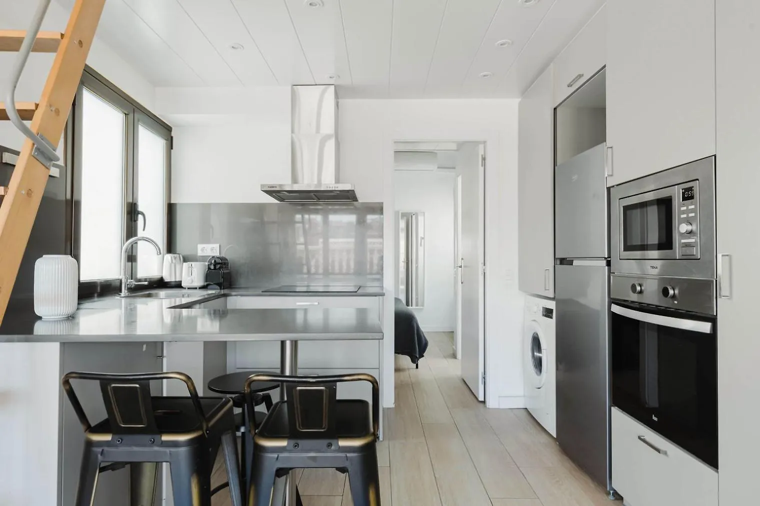 Blueground Galvany Furnished Penthouse Bcn-135 Barcelona 0*,  Spain